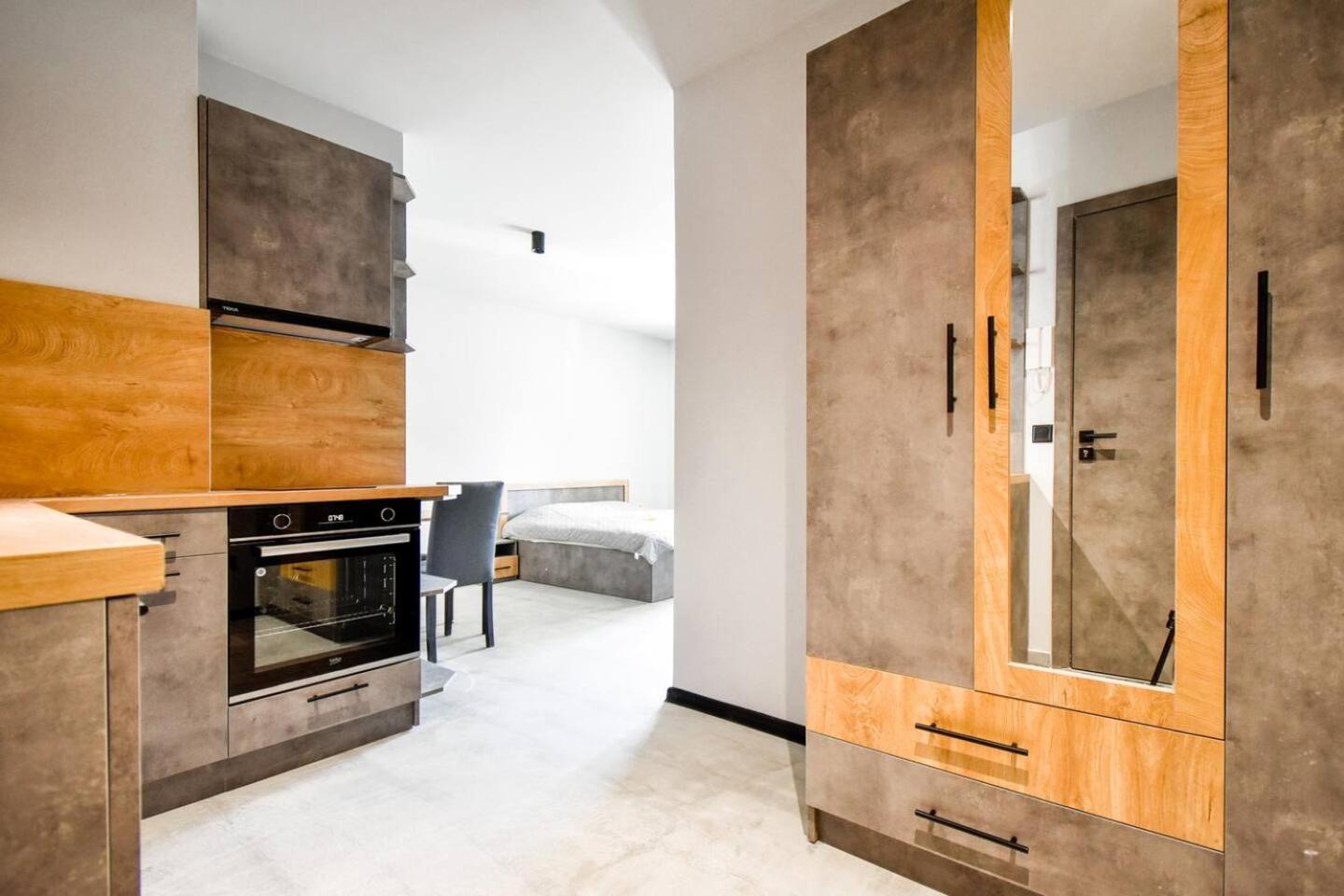 6 Studios 6 Bathrooms 2 Levels Kitchens Sofia Exterior photo