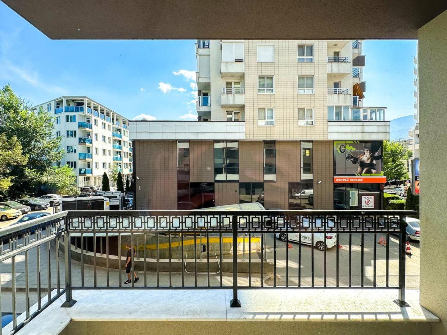 6 Studios 6 Bathrooms 2 Levels Kitchens Sofia Exterior photo