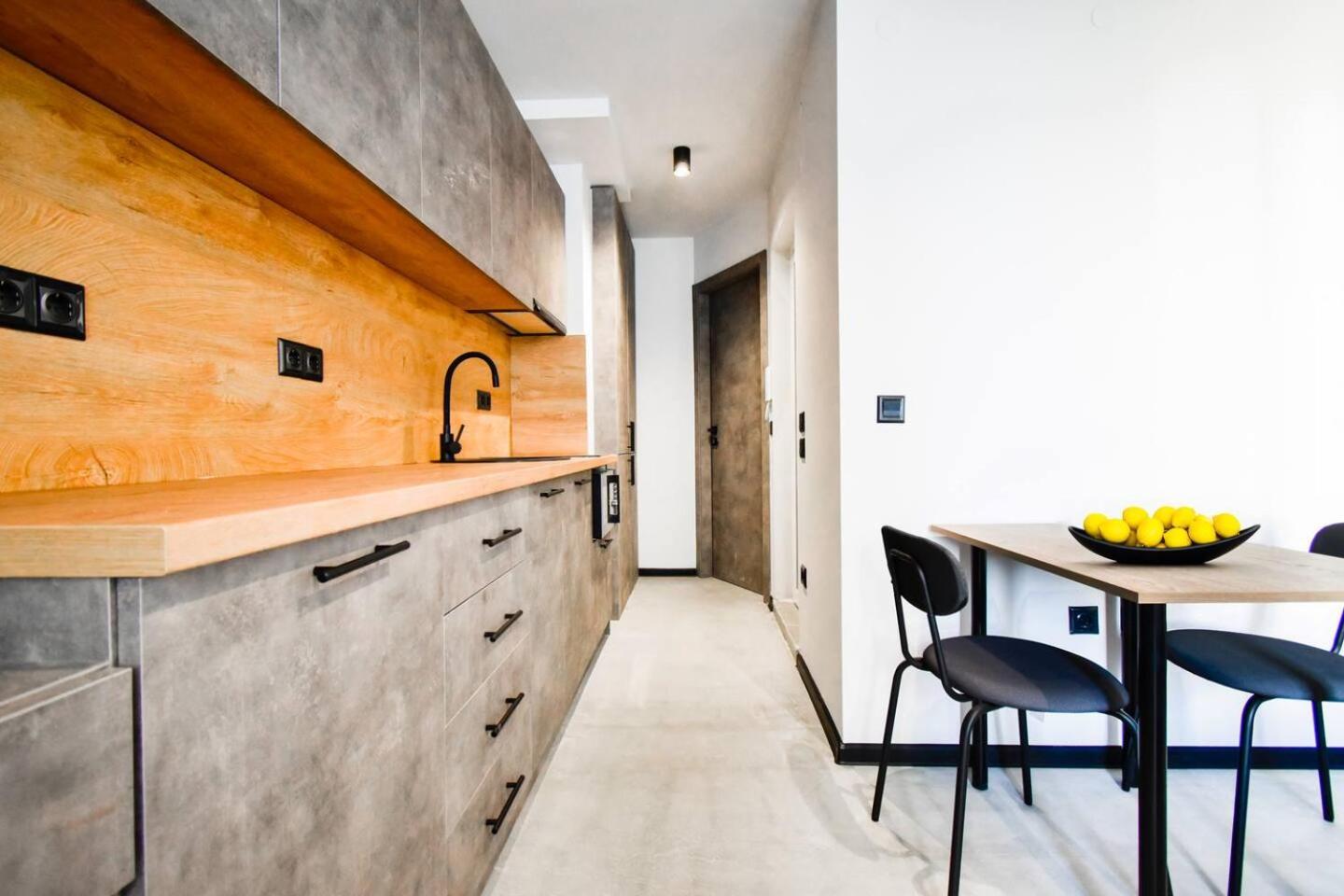 6 Studios 6 Bathrooms 2 Levels Kitchens Sofia Exterior photo